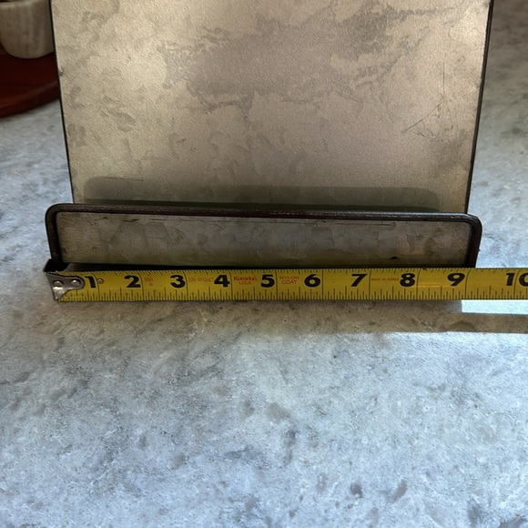 COOKBOOK/BOOK RACK - Picture 5 of 5